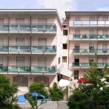 Hotel Olimpia & 3*